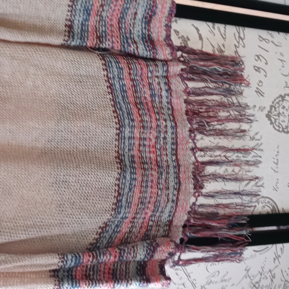 New Without Tags Sweater with Hood - Picture 5 of 5